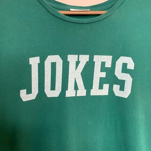 Sleepy Jones Jokes Tee Shirt Collegiate Lettering Green Top Graphic Tee Medium - Picture 3 of 6